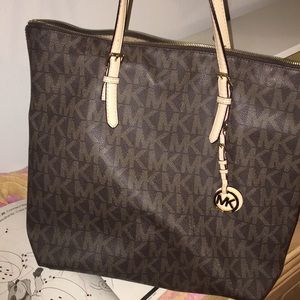 Mk purse